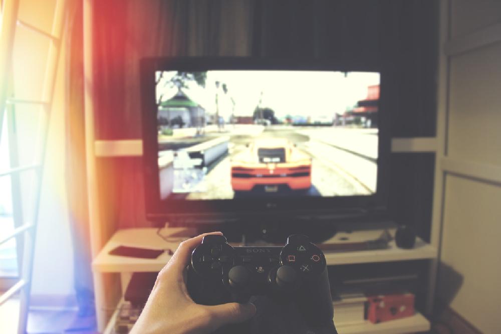 PC czy PS4 – co powinien wybrać miłośnik gier komputerowych?