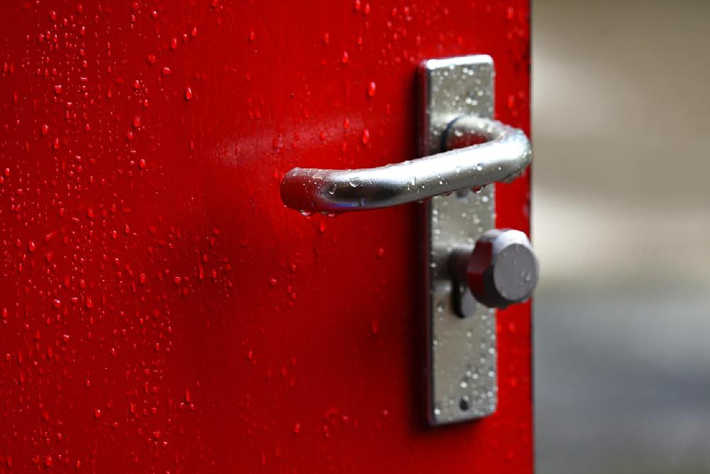 Jak wybrać klamkę do drzwi wejściowych?